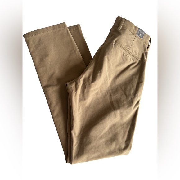 J.CREW: BEST SELLER
484 Slim-fit midweight tech pant 30/30 - Picture 7 of 11